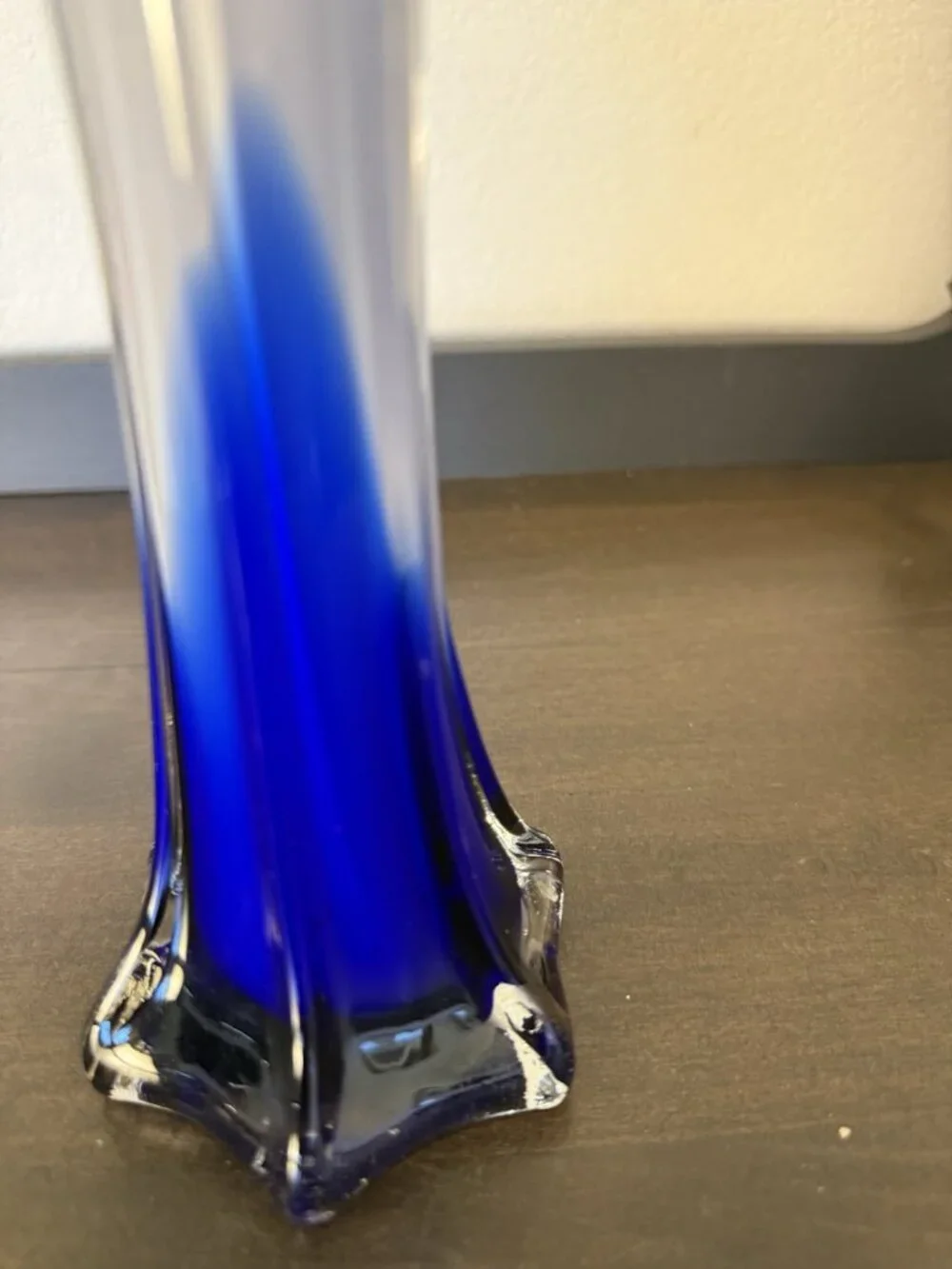 Vintage MCM Colbalt Blue & Opal Fade White Hand Blown Art Glass Trumpet Vase  8